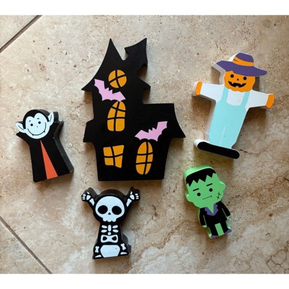 Cute Small Wooden Halloween Decor/PlaySet